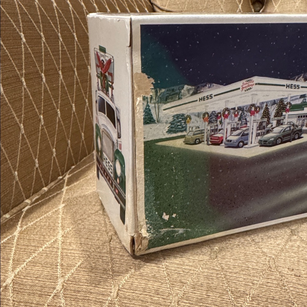 Hess 2002 Toy Truck and Airplane Set - Picture 11 of 11